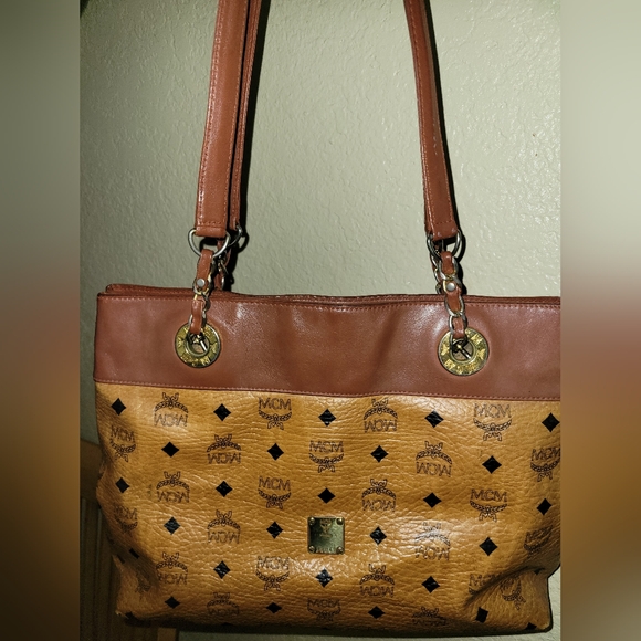 MCM Cognac Tote w Chain/Leather straps - Picture 9 of 16